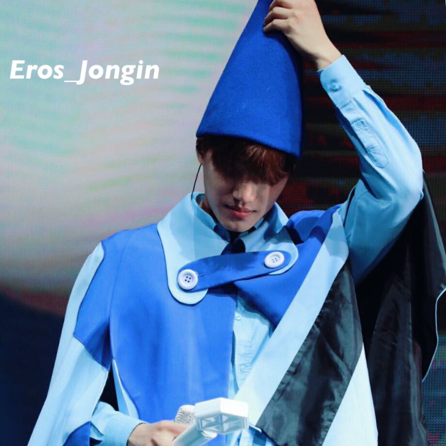 170402 #Jongin 😘😘 #종인