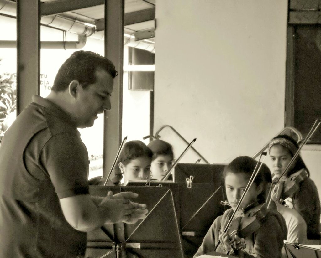 ¡Feliz Domingo! #2AniversarioNucleoCabure
Foto cortesía: <a href="/EliasDonquis/">Elias Donquis</a>  #NucleoCabure #ElSistema #SomosElSistema
 <a href="/elsistema/">El Sistema</a> <a href="/vzlasinfonica/">Venezuela Sinfónica</a>