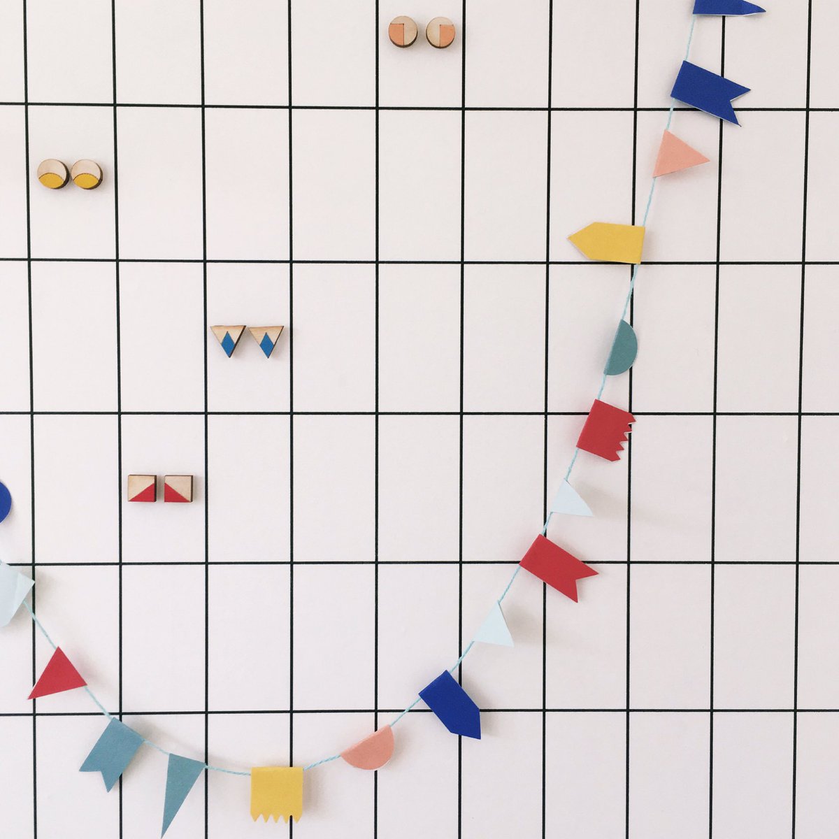 konoandorca's tweet photo. MAKULAY now online @ https://t.co/zozhh34szA #makulay #konoandorca #woodenjewelry #geometricaljewelry #spring #colorful https://t.co/U9kAVYWPKn