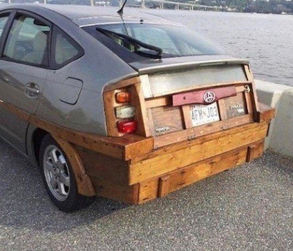 BestUpcycler's tweet photo. By @mick.gard

How to repair cars for a crafter 😁😁 #upcycle #upcycler #recycle #craft #handmade https://t.co/Ge209HrF1k