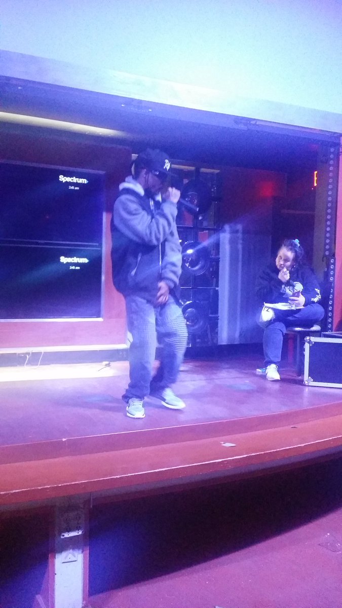 trupoeticone's tweet photo. @MrPaybacc gettin it in#PRYMESATURDAYS #dallas #indieartists #86EM https://t.co/yaGkkmLIGJ