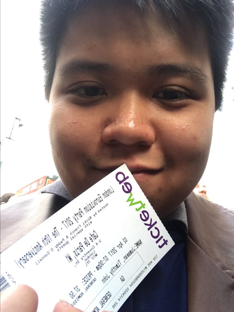 eurovision_tj's tweet photo. @Euro_Meg #stillqueueing https://t.co/0xPgDiv92T