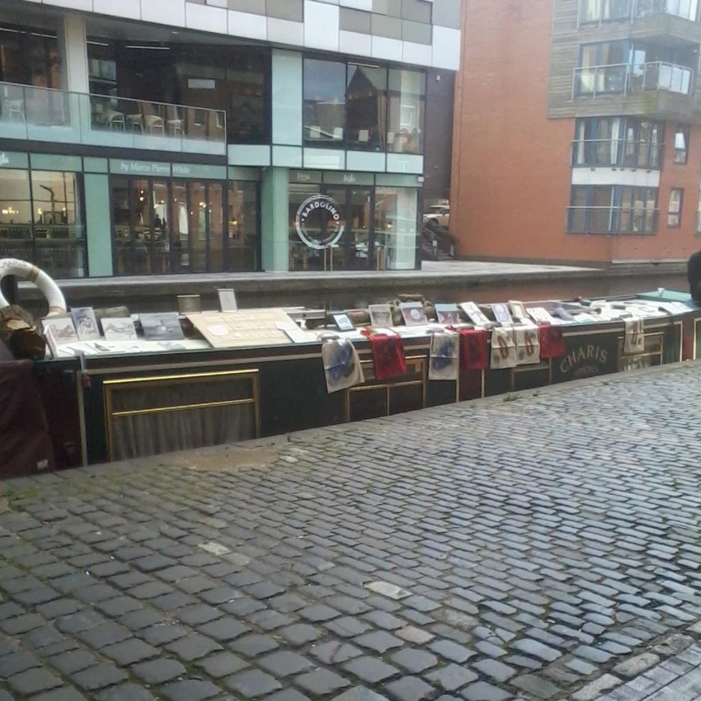 LiaFloatingArt's tweet photo. Today was the first day of us being #rovingtraders as #whynotboat! So excited for the future! https://t.co/K9Dogs3Gqb
