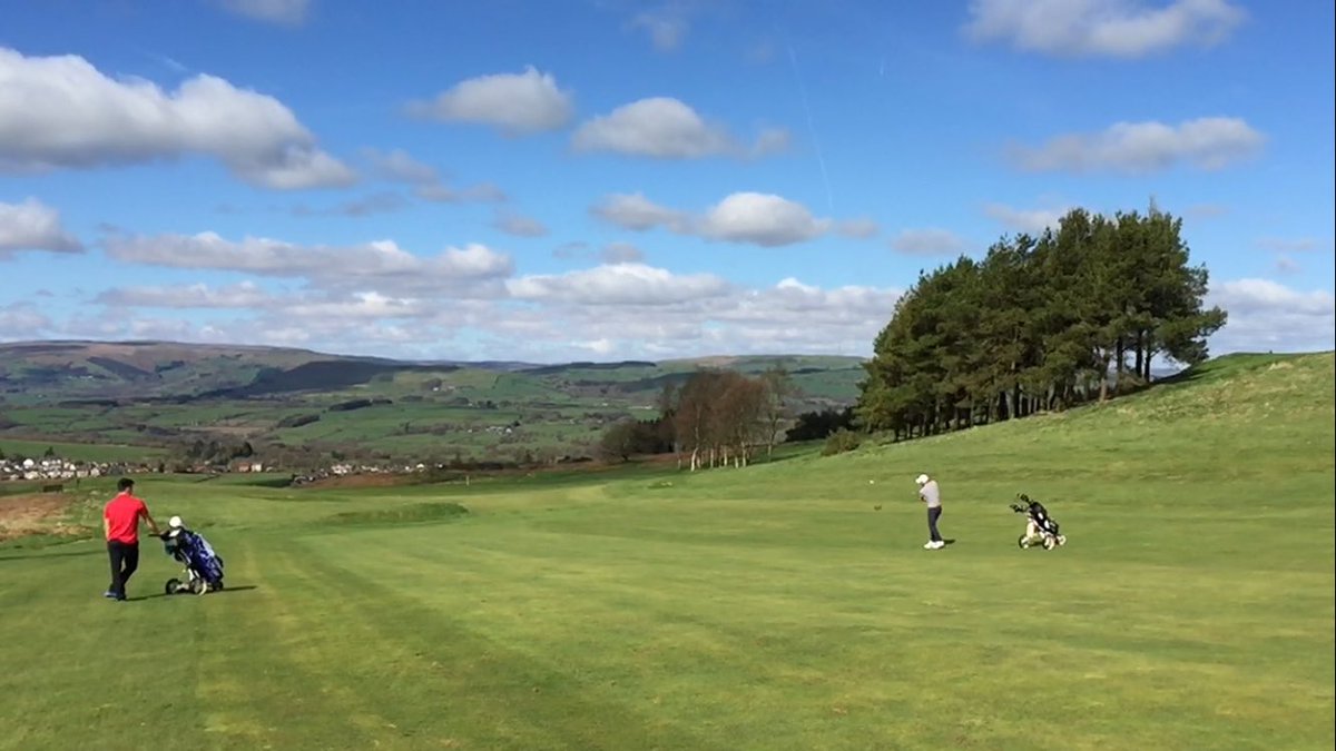 DanPontin's tweet photo. First decent weather of the season, fantastic! Great scoring as well! #GolfIsFun https://t.co/TlVh971rNF