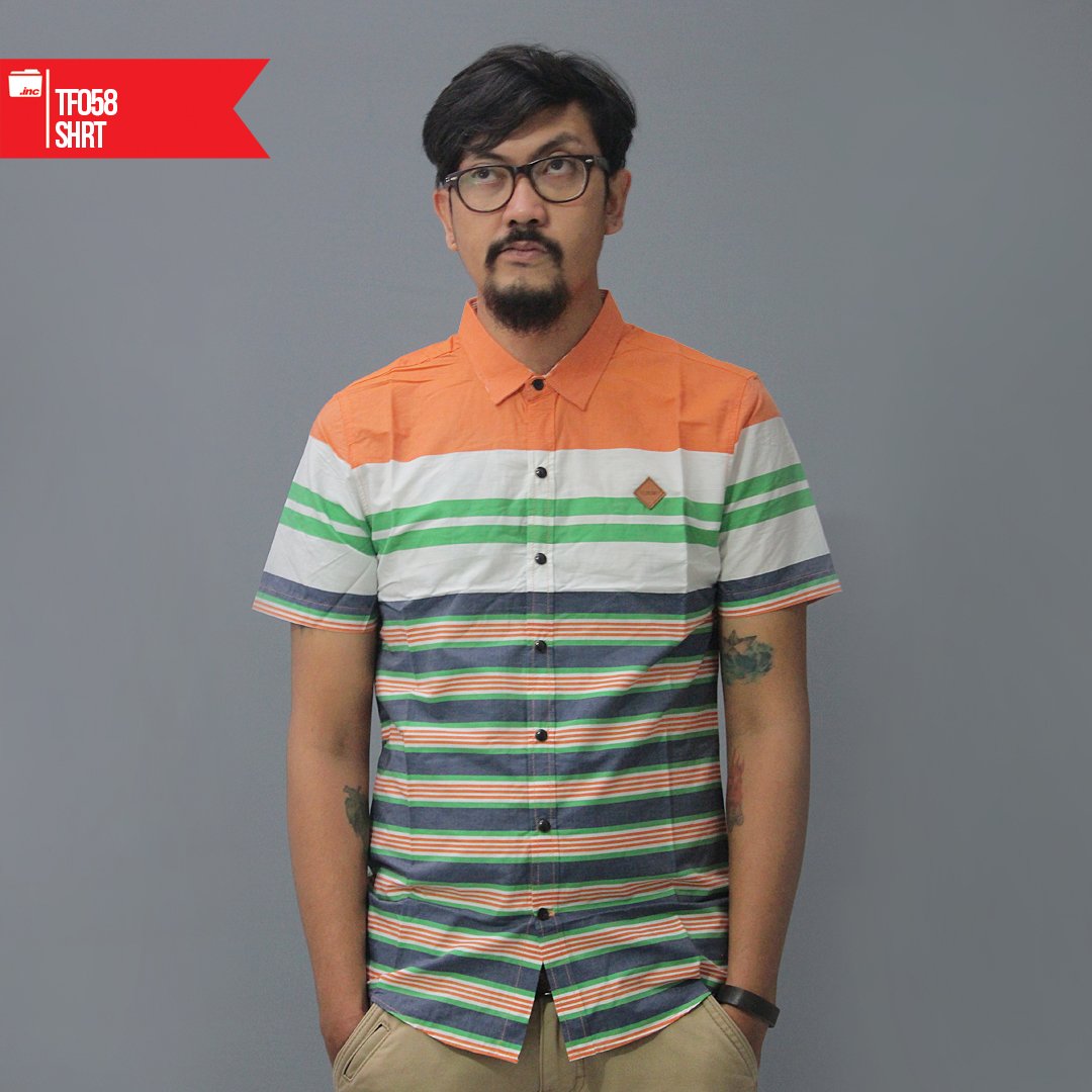 FLDR Inc. Shirt
Price: Rp180.000,-
Click Link Bio For Order
Or Ask to our Hotline : 081222244344
#FLDR #FUNTONE17 #Shirt #Tshirt