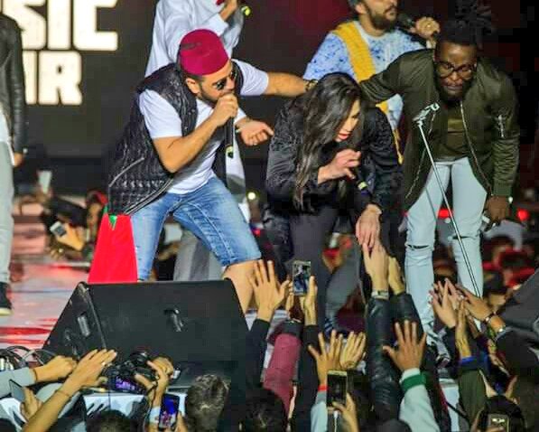 HamzaLeChelou's tweet photo. @ZAHOOFFICIEL #barabapappa vous étiez au top du top #halazouna #laissezLesKouma #LeMondeAlEnvers 😘😘😘 https://t.co/6QSovqTEYM