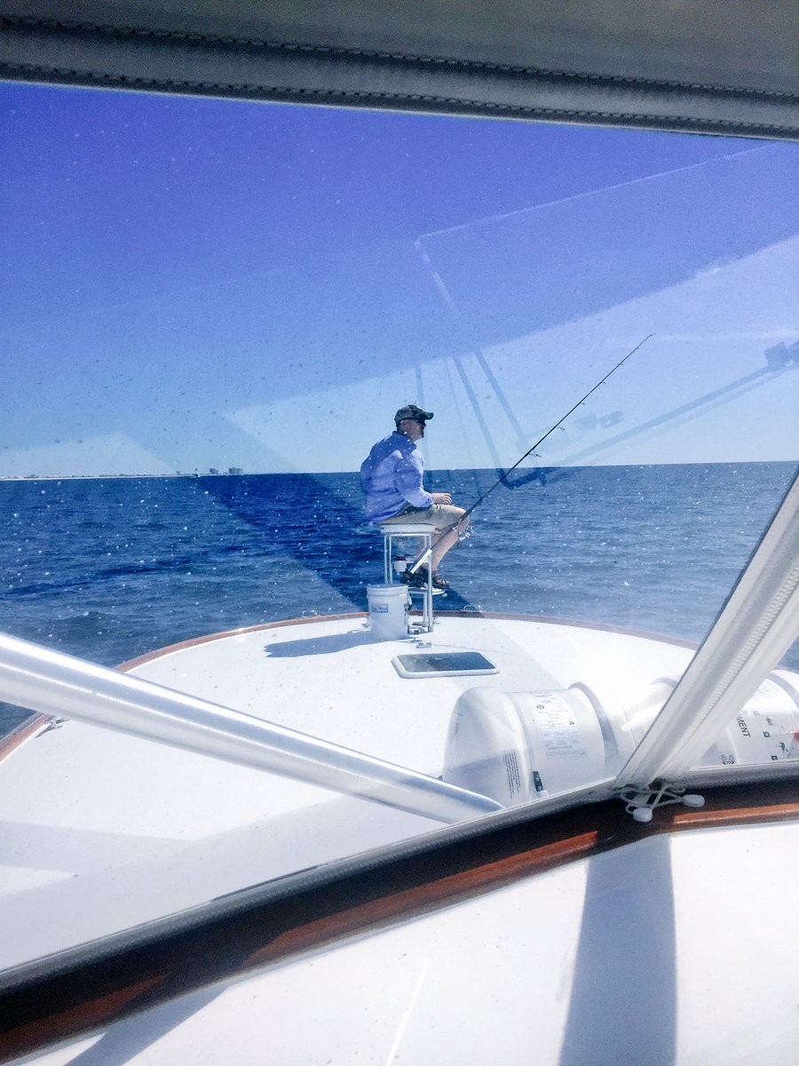 openwidefishing's tweet photo. @openwidefishing Back at it chasing the Cobia! #aftco #shimano #buddydavis #Fishing #florabama #cobia #tuna #saltracks #peace #billfish https://t.co/nC8Xq2f07m