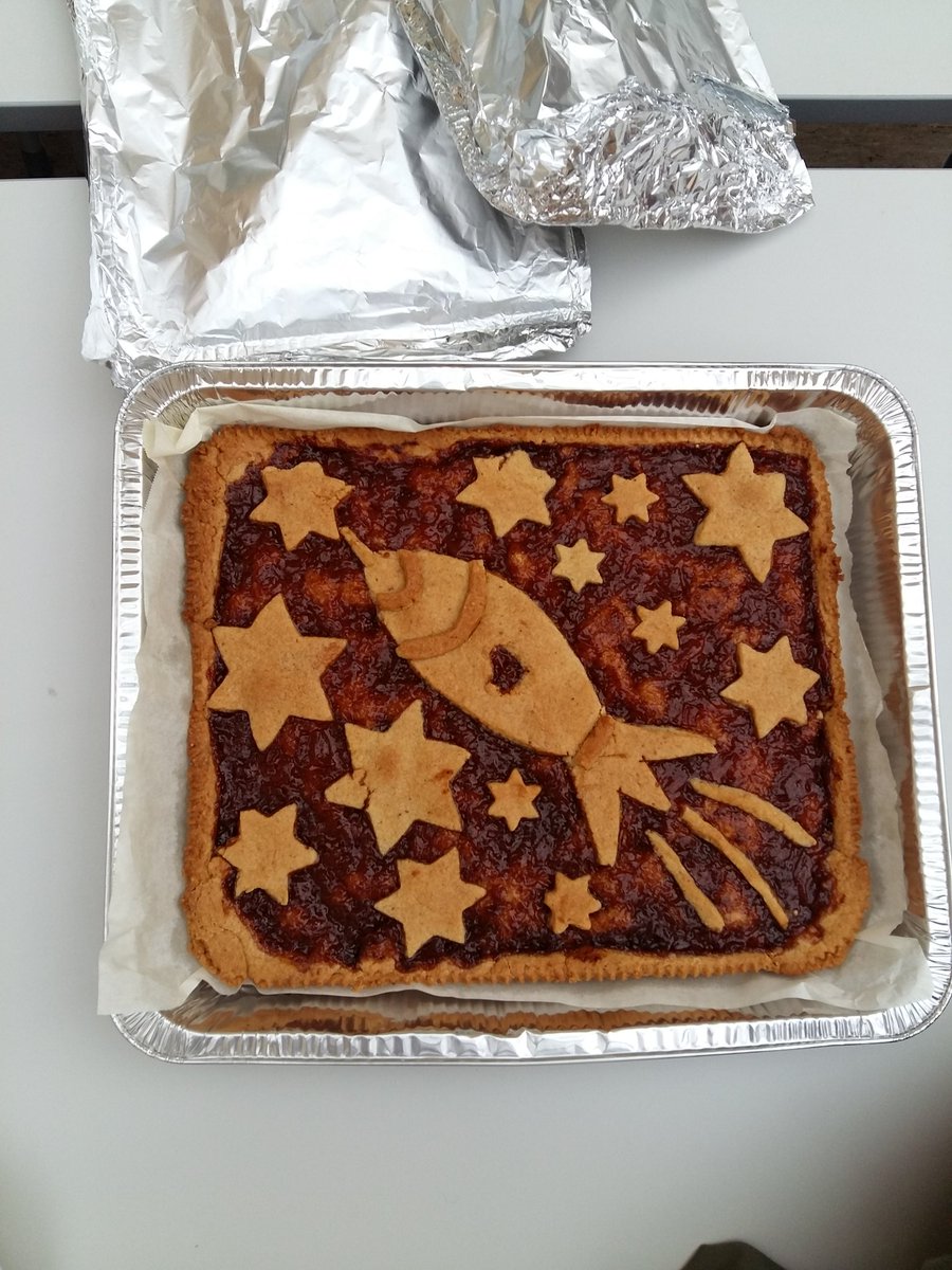 LattugaTweet's tweet photo. #coderdojofvg #coderdojobisiacaria ci mangiamo l'astronave https://t.co/q0JJUfo2hR