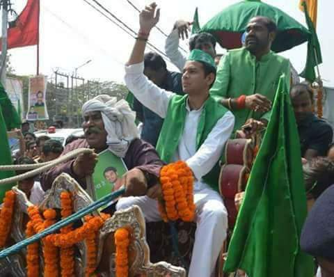 ivivekkpandey's tweet image. @DrMohanBhagwat डरिये मत हमलाेग #VIROUS वाले नहीं बल्कि #ANTIVIROUS वाले हैं, इस बार भुत भगा के मानेंगे @TejYadav14