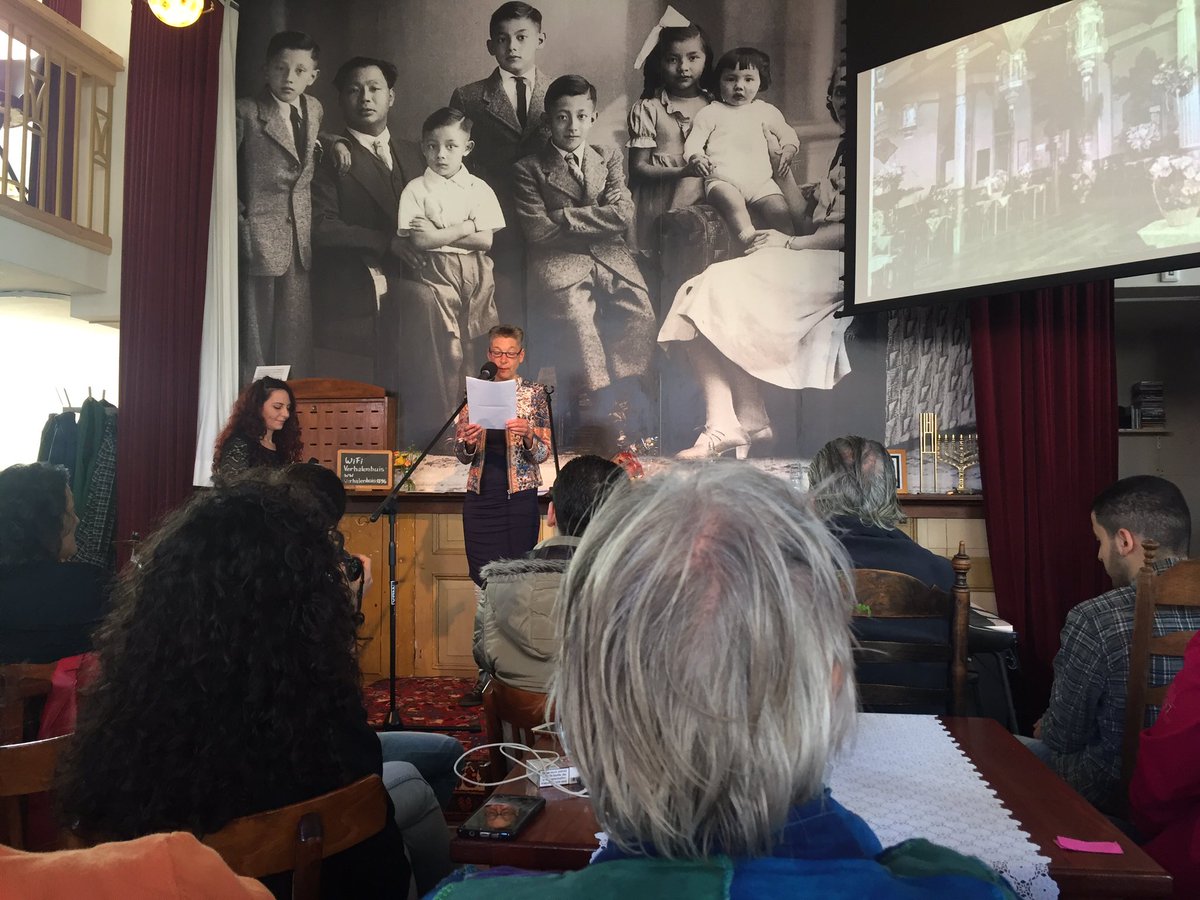 Al Rewaq in <a href="/BelvedereRdam/">VerhalenBelvédère</a> is van start. Straks spelen wij ook een paar nummers.