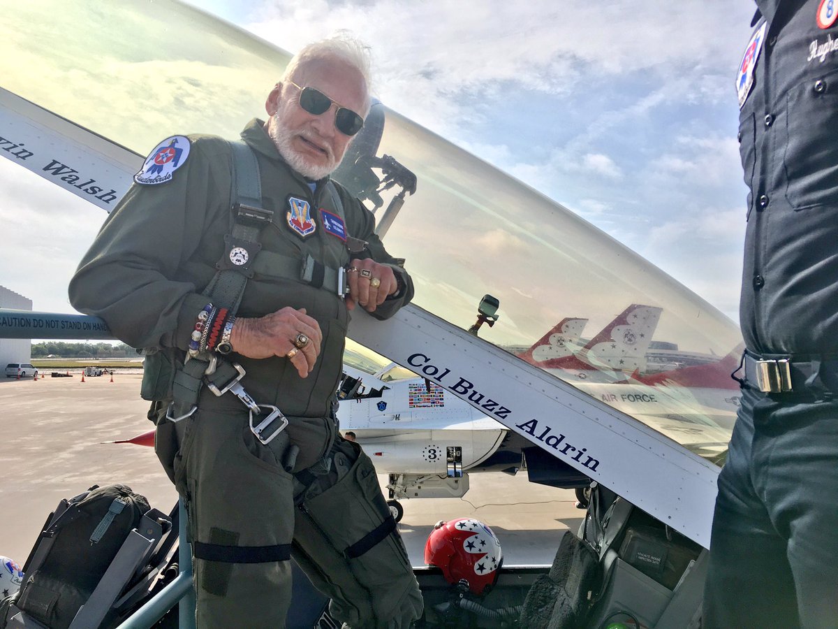Dr. Buzz Aldrin tweet media