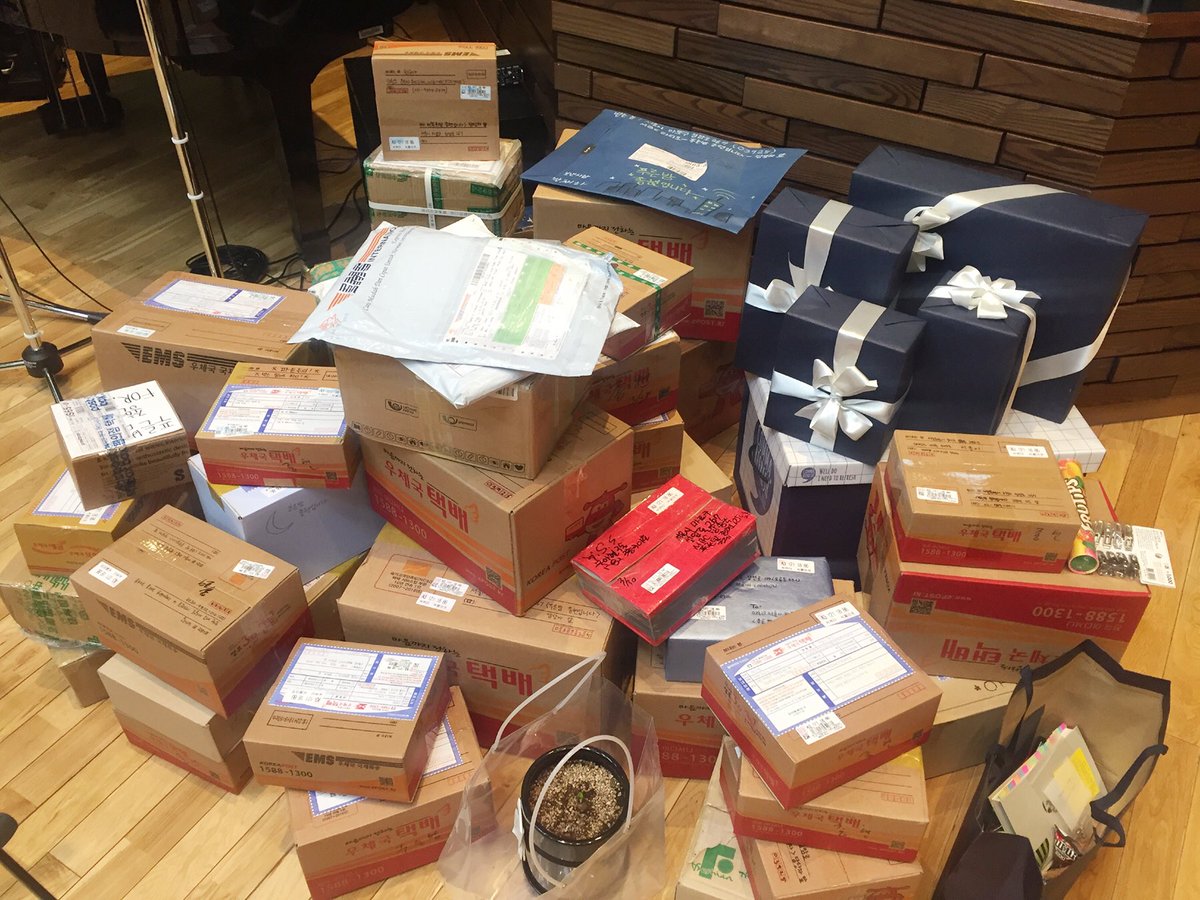 푸른밤 tweet media