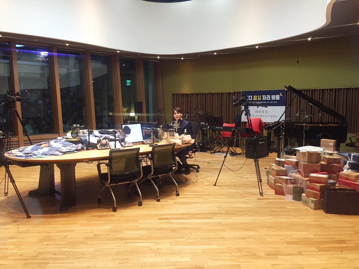 푸른밤 tweet media