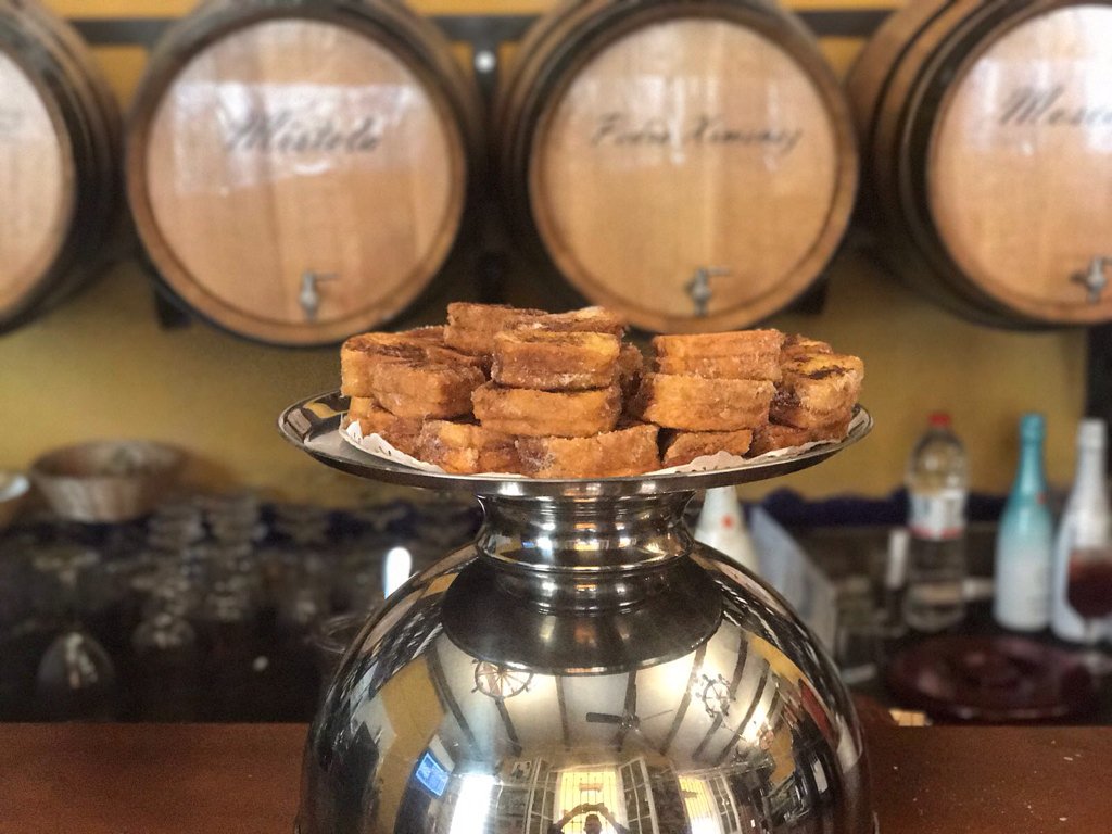 RepiqueTaberna's tweet photo. #DomingoDePasion #TrasladosMLG en @RepiqueTaberna .Unas #torrijas ? Te esperamos! https://t.co/L9hN9RlQt6