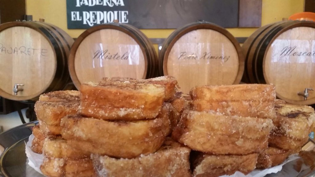 RepiqueTaberna's tweet photo. #DomingoDePasion #TrasladosMLG en @RepiqueTaberna .Unas #torrijas ? Te esperamos! https://t.co/L9hN9RlQt6