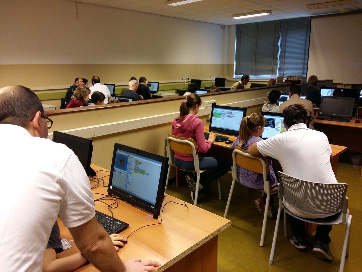 LattugaTweet's tweet image. #coderdojofvg #coderdojobisiacaria sperimentazioni autonome in corso