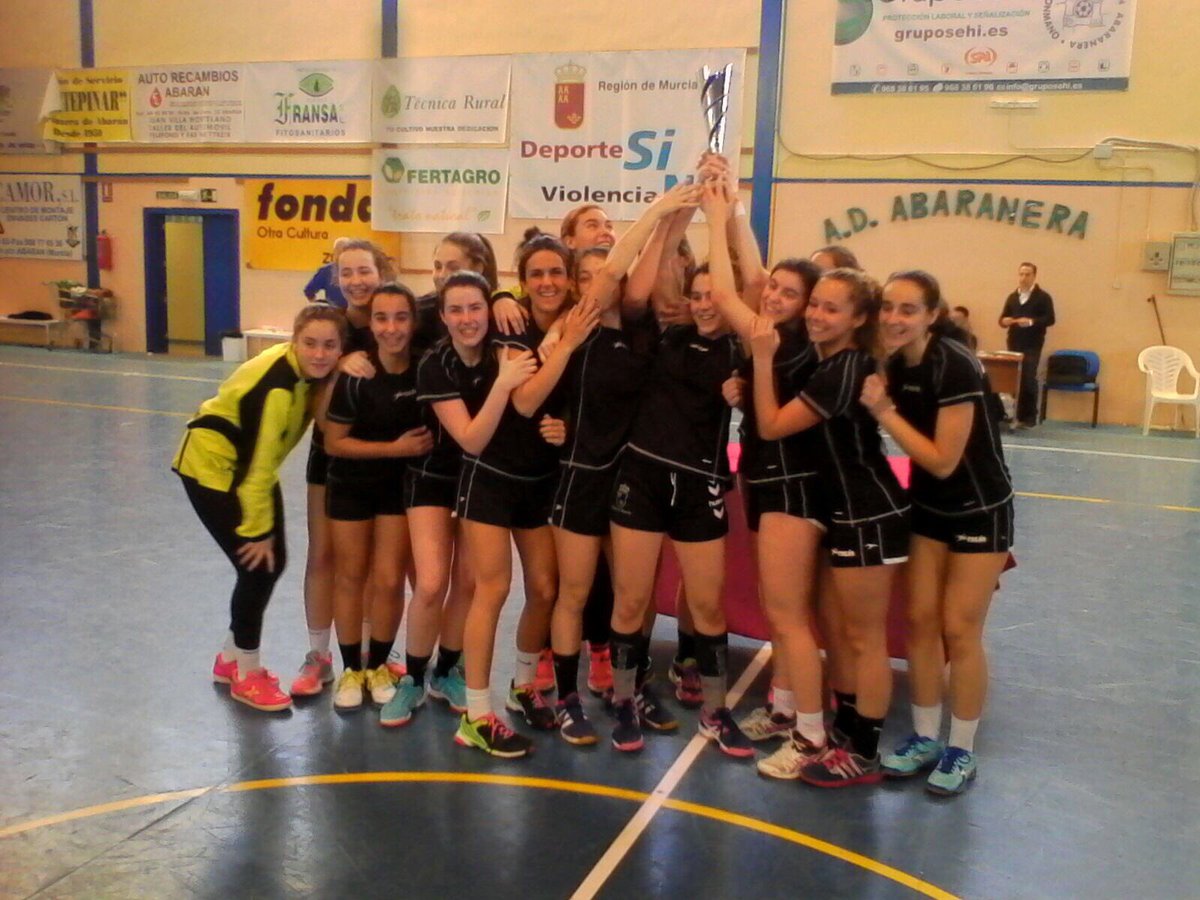 danisantos1971's tweet photo. S.D Abaranera campeón juvenil femenino @FBmRMurcia! Enhorabuena a todas las participantes @CABCARTAGENA @CBSANLORENZO @Cbm_Maristas_ct https://t.co/4xra3RK00j