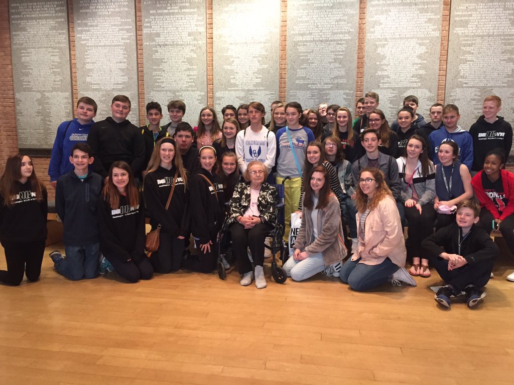 OCMS_Kauffeld's tweet photo. Amazing experience for us meeting and talking to a Holocaust survivor. #USHMM https://t.co/gPwrqXlBFY