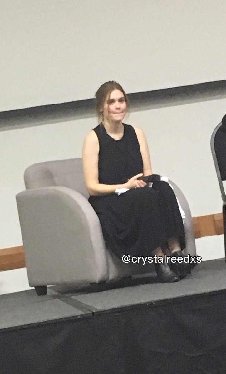 RodenBR's tweet photo. 📷: 01.04 | Holland durante o painel em São Paulo! #DarkmoonReunion https://t.co/P4DhlbWXD5