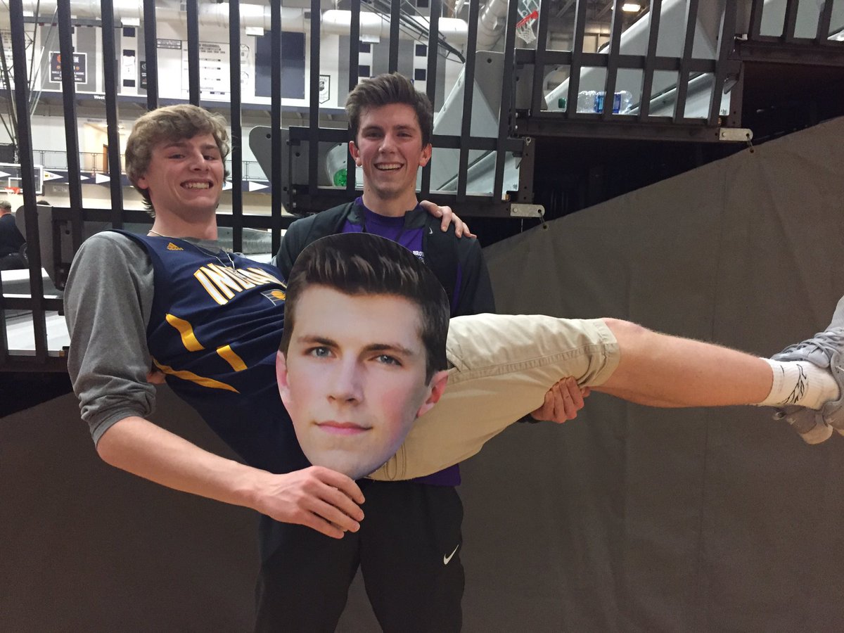 gleissner10's tweet photo. Happy Birthday Pack π #only3s https://t.co/la3iTxhuZc