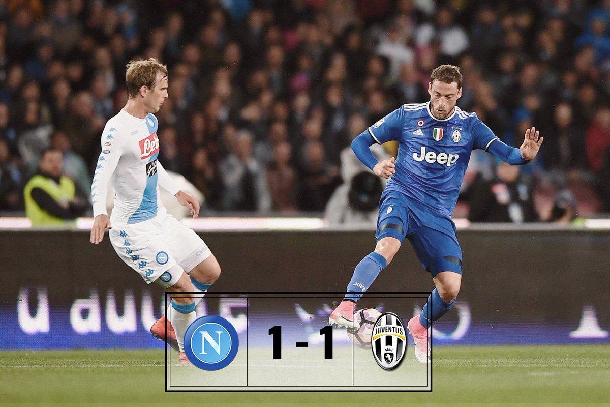 Finisce #NapoliJuve. Uno a uno il risultato: bianconeri in vantaggio con <a href="/SamiKhedira/">Sami Khedira</a> , risponde Hamsik. #FinoAllaFine