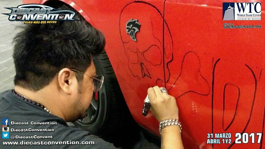 diecastconvent's tweet photo. Seguimos con @elmaxcalavera y su espectacular arte en el Muscle Car, vengan a ver como queda en #DieCastCDMX https://t.co/mLzvzw579R