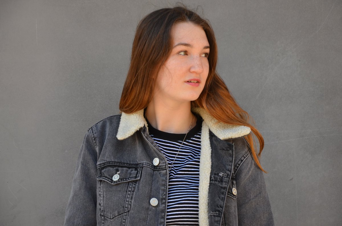 stateofkissy's tweet image. my jacket is matching louis' and my eyes are matching harry's ✨