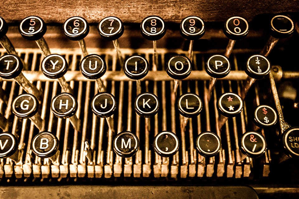 old81studios's tweet photo. Vintage Typewriter Keys Industrial Image,Fine Art Print,Fine Ar… https://t.co/0jmDSHZdrX #etsyseller #TypewriterKeys https://t.co/cziV8cYXV9