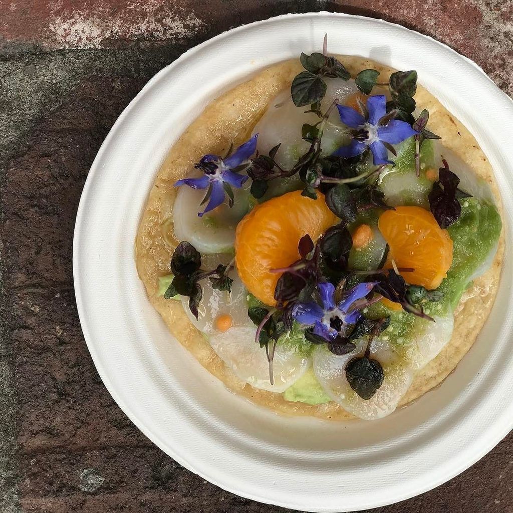 antoinette_b's tweet photo. Beautiful Half Moon Scallop Tostado - avocado, miso fruitake, raw tomatillo @guerrillatacos #editableart #bajainLA… https://t.co/LdM0ZMKjLr https://t.co/0B1TB5iomP