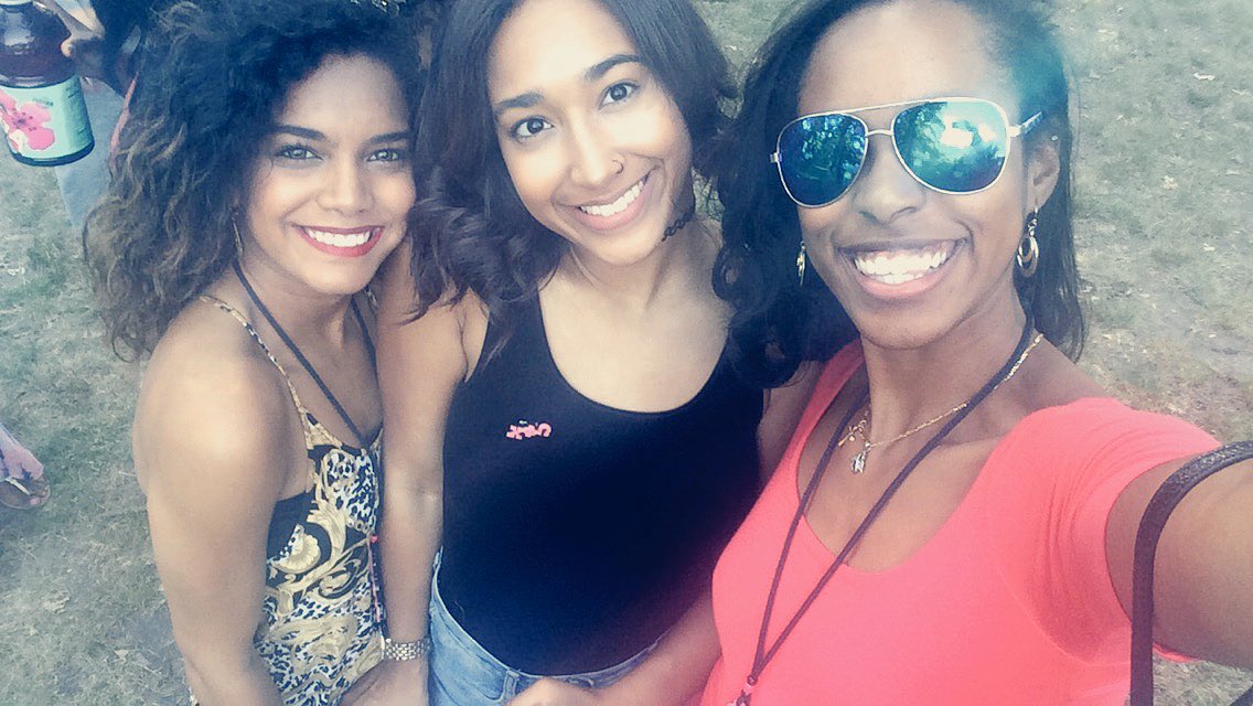 bonitakilldbill's tweet photo. Ωmegaversary to my bad tings. ✨ #7in7out #5alwaysMIA https://t.co/F46GsyxY0q