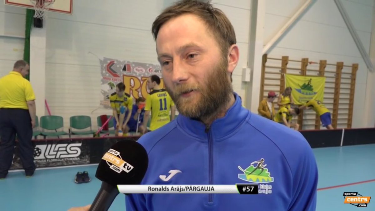 VIDEO > Ronalds Arājs: "Vārstargs izstiepa kāju un vajadzēja tikai tikt garām" #florbols #lvdpār sportacentrs.com/sportacentrs_t…