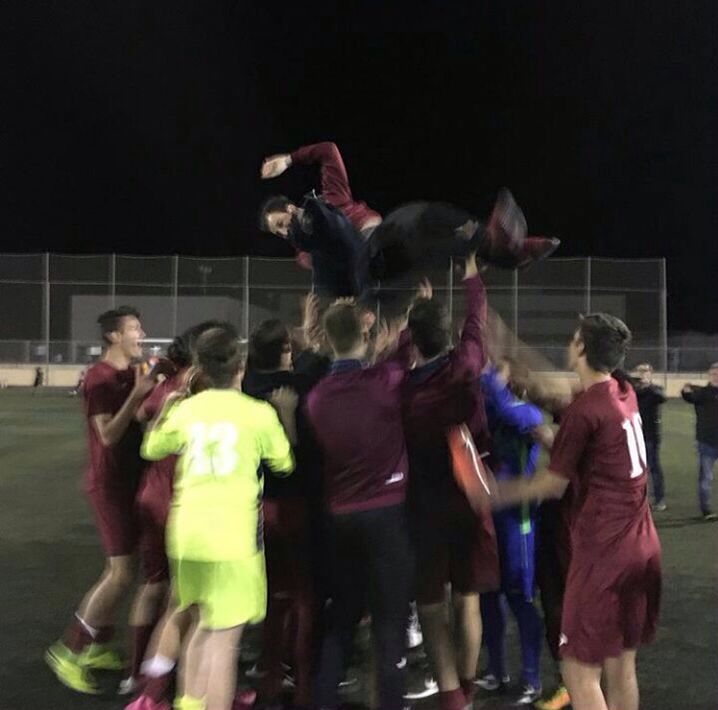 efsac_oficial's tweet photo. Enhorabuena Campeones por el ascenso a la Primera Categoría Juvenil.
Felicidades a todos por la temporada!!!👏👏👏 https://t.co/iXQ3KYMZW3