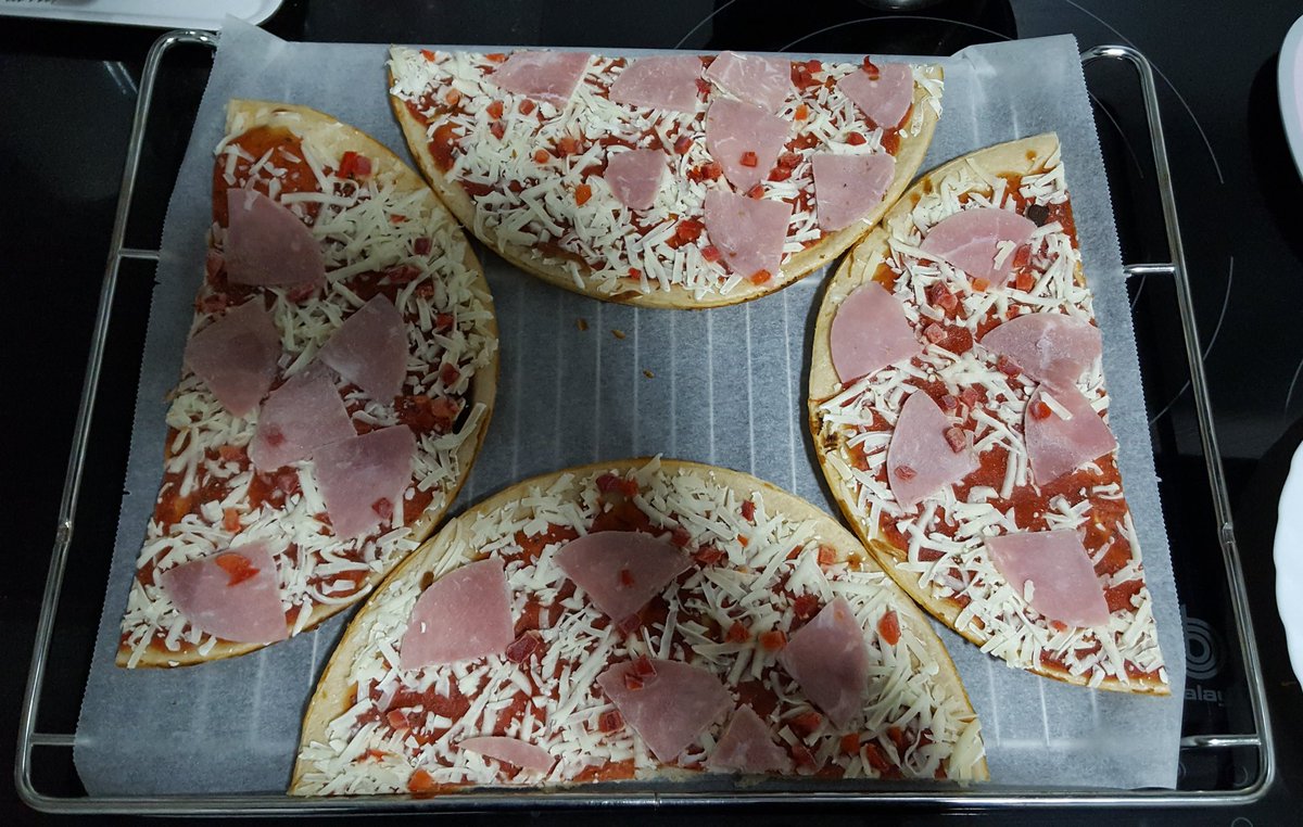 2 пиццы в духовке одновременно фото 84