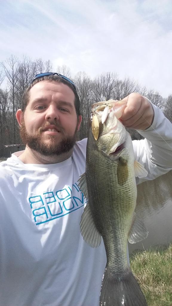 zcombs23's tweet photo. @FishinWithFlair a Indiana brute on a war eagle spinnerbait. https://t.co/T5WHOAgWrH
