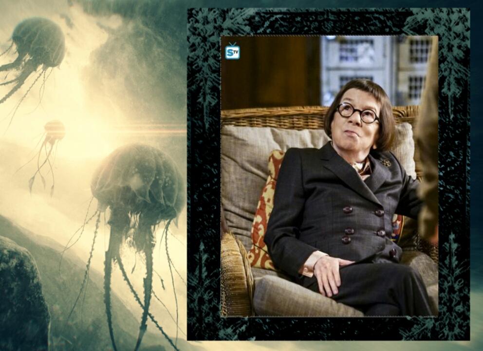 Happy Birthday Linda Hunt, I hope you have a great day with your loved ones.    