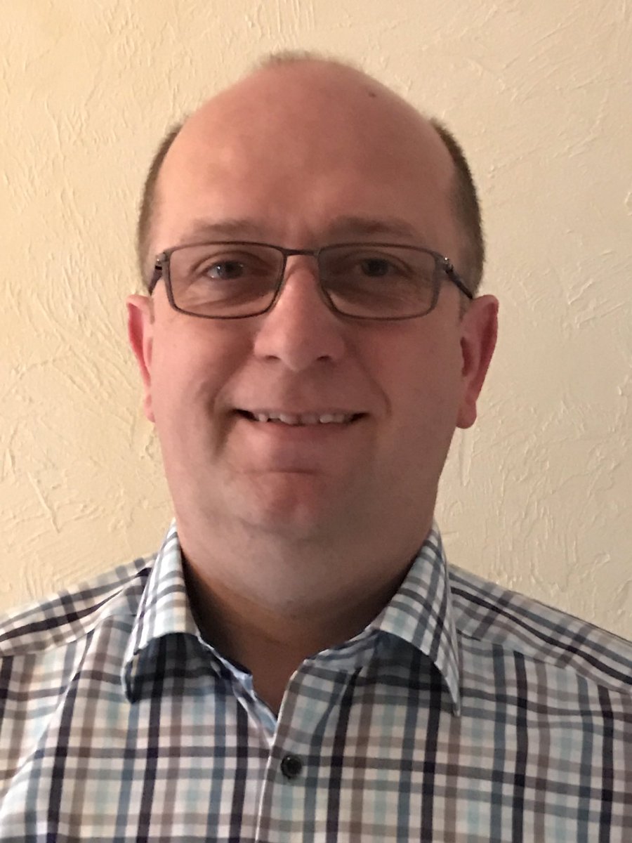 Siegfried Backhaus start als accountmanager. Er ist verantwortlich für den Verkauf und Technische Beratung von Eintagsküken. +491736101277