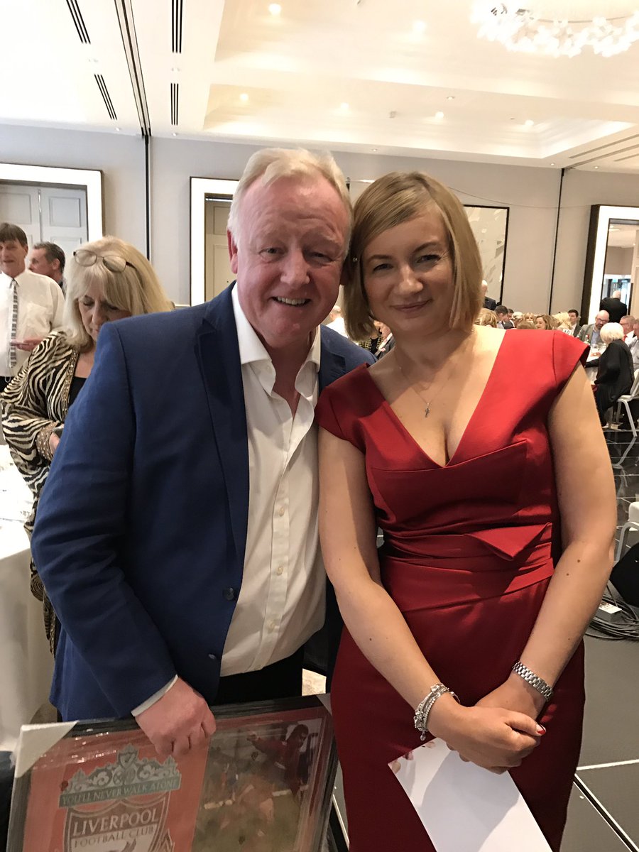 ChiswickHypoxi's tweet photo. Such a pleasure to attend the wonderful @LesDennis @thehfoundation lunch today. @vickimichelle you're fab! Thank you for having me x https://t.co/tzKay8j7n2