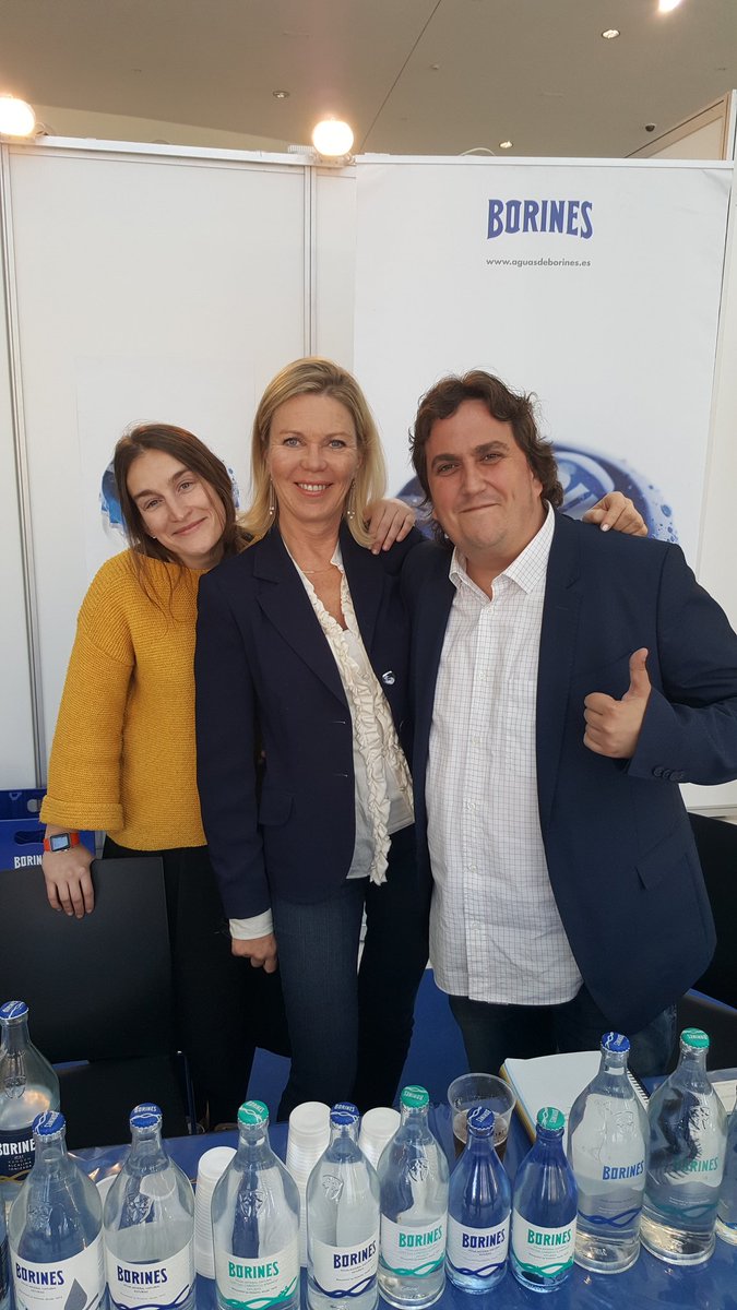 Fineslink's tweet photo. #Fineslink presenta #confitura de # pétalos de #rosa a #Borines #agua de calidad y distribución para sector #HoReCa
#gourmet #Gastronomia https://t.co/tgHZiZIC3U
