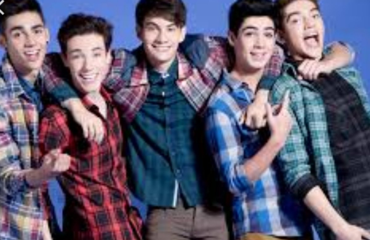 MouquersSpain's tweet photo. Vuestra musica no entiende d países 🇪🇸
#4AñosConCD9 
#4AñosDeCD9 
@CD9  @bryanmouque @soyalonsovillal @soyalannavarro @freddyleyva @JosDice https://t.co/hTuMm7lHIb