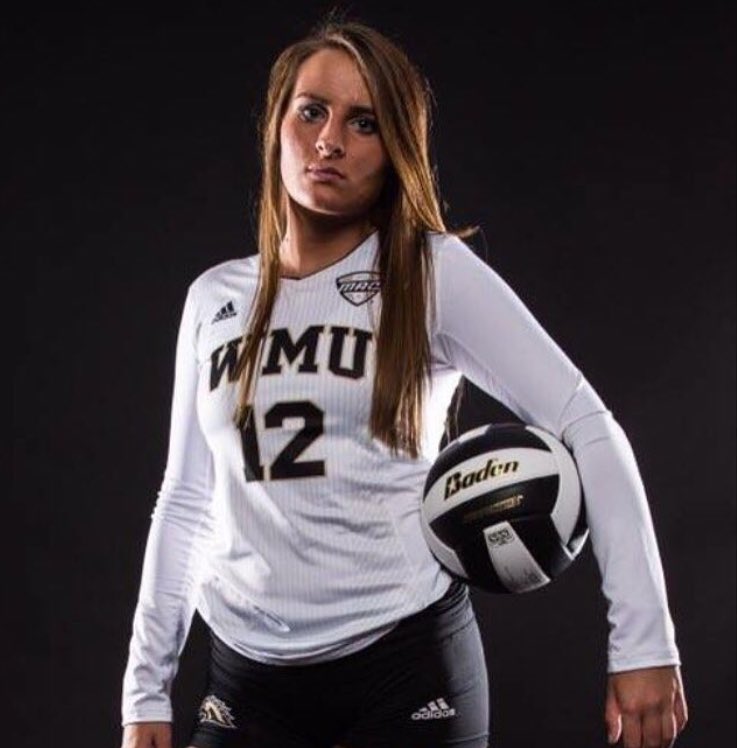 Like to wish setter Mary Murphy a Happy Birthday!! 