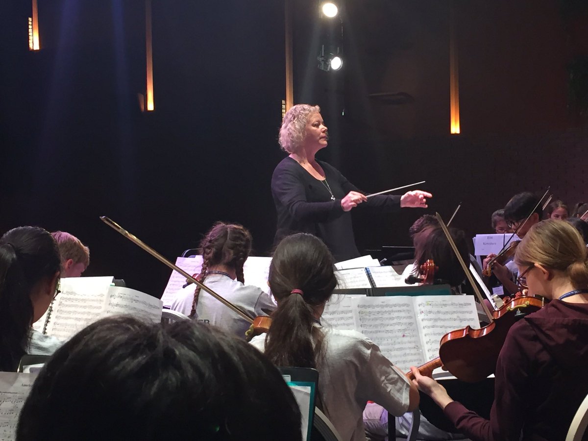 Congratulations Mindi Loewen on a fine AMIS European Middle School Honor Orchestra Festival.