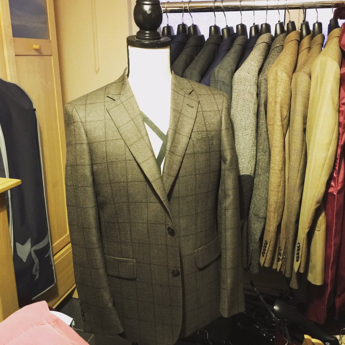 BrandonNail's tweet photo. #blazer #casual #check #checkblazer #windowpane #paulcostelloe #paulcostelloeman #dapper #gent #gentleman #dapperchap https://t.co/cZSzddpxYw
