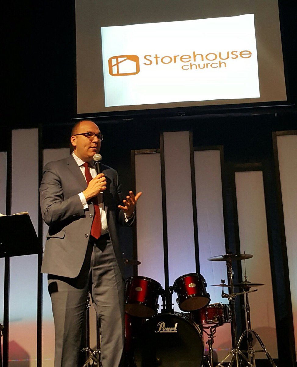 JaimeGuzman312's tweet image. Thanks Divine Connections and Storehouse Church for supporting #cps kids. More than ever, Schools must be sanctuaries for kids. #cpsequality