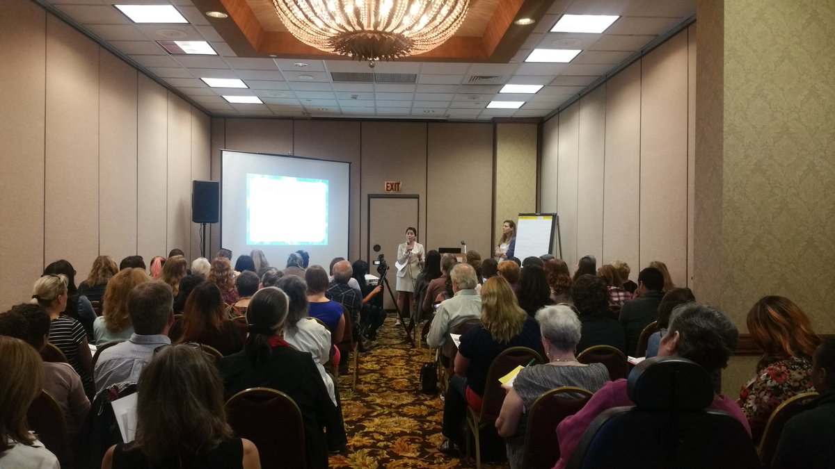 _esme9_'s tweet image. Packed room for our "Reproductive Justice in the Trump Era" workshop! #ACLUcon @sdACLU @ACLU_CAP @ACLU_NorCal @ACLU_SoCal