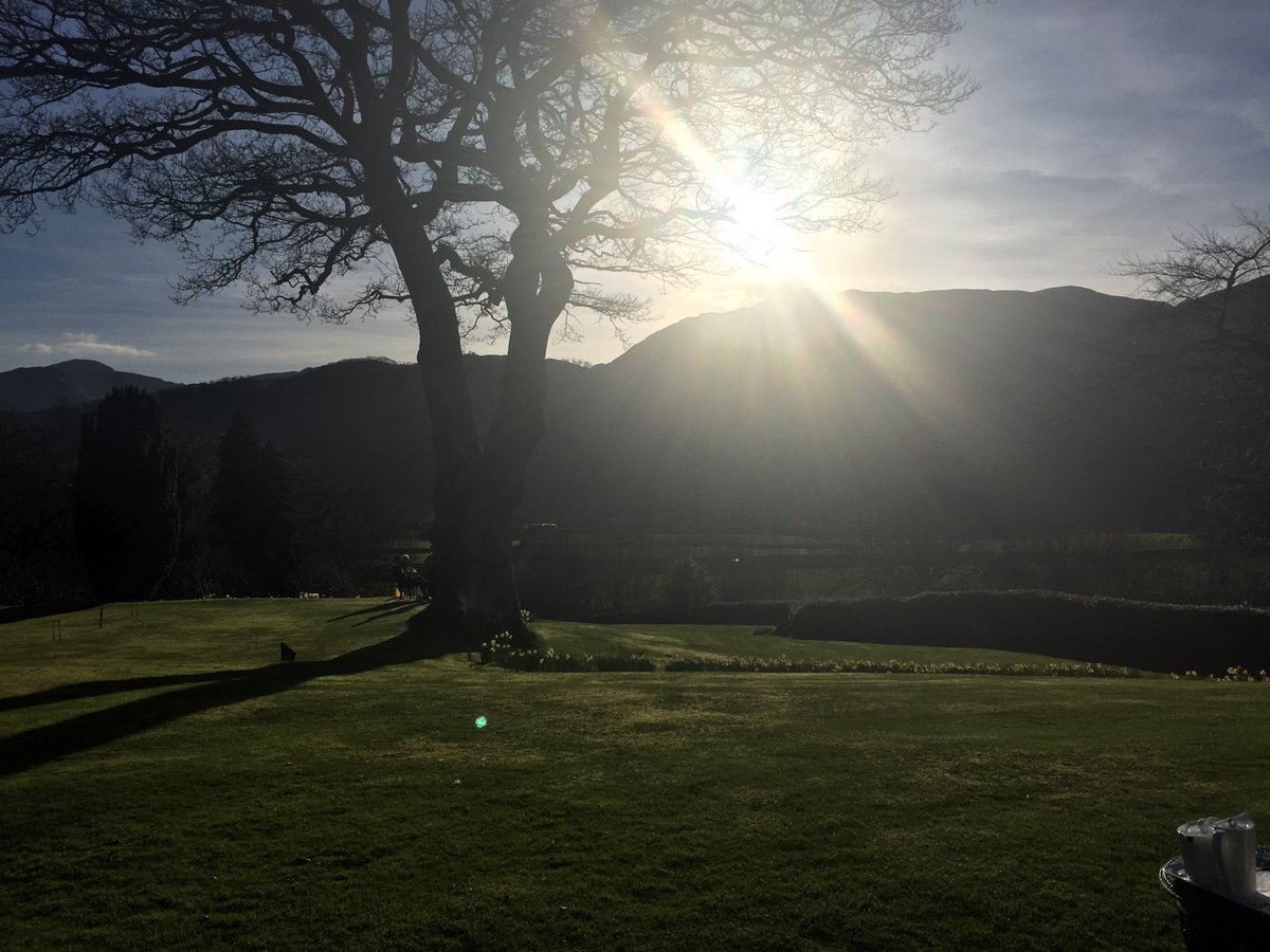 Gorgeous day in #Borrowdale #ginoclock <a href="/langtonsgin/">Langtons No.1 Gin</a>