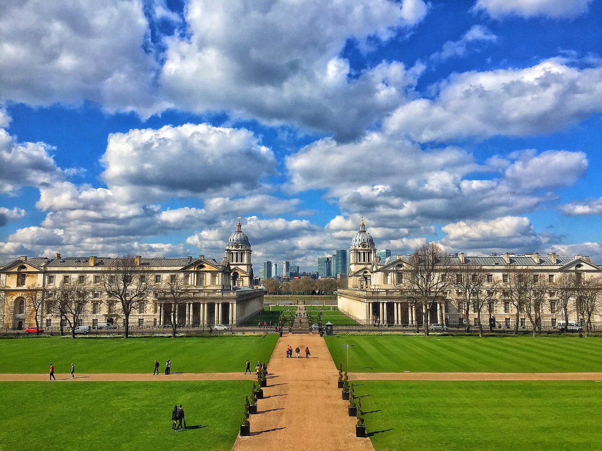 jed_dwight's tweet photo. The perfect spring day to make a trip to #Greenwich with @ElliotColburn. Absolutely stunning! 🌞👨❤️👨 #WhereTimeBegan @Royal_Greenwich https://t.co/fzqL3ndX9U