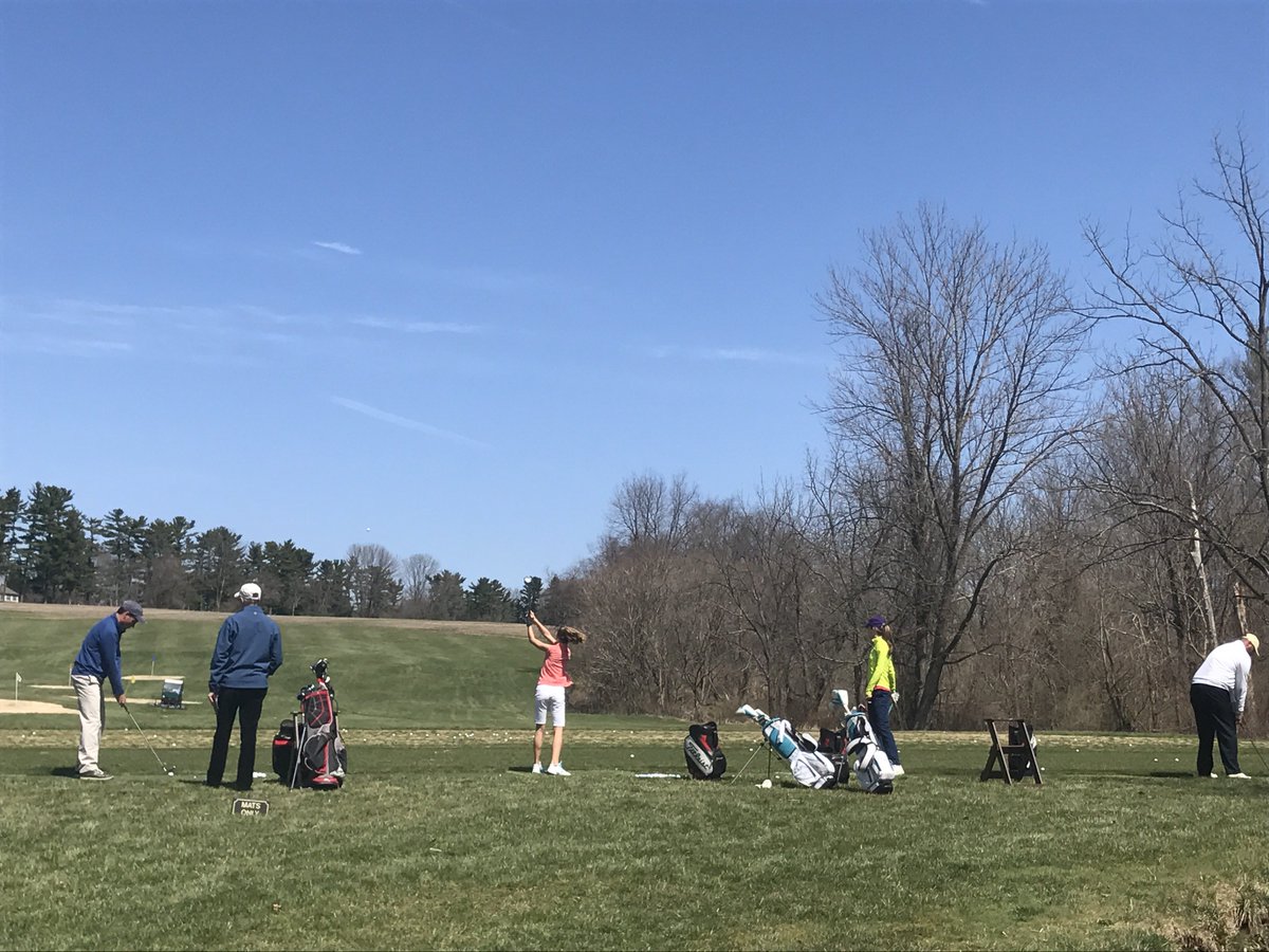 radleyrun's tweet photo. Golf Season has arrived.  #radleyrun #betterwithpractice, #springisintheair https://t.co/VnBgBUNvJk