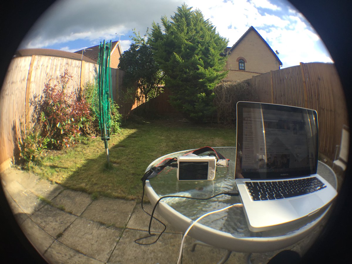sophiereuxx's tweet photo. Editing in the garden 🙌🏼 absolutely loving these light evenings!  #sundayediting #relax #garden #sunshine #editingevening https://t.co/3NOgBzEkaP