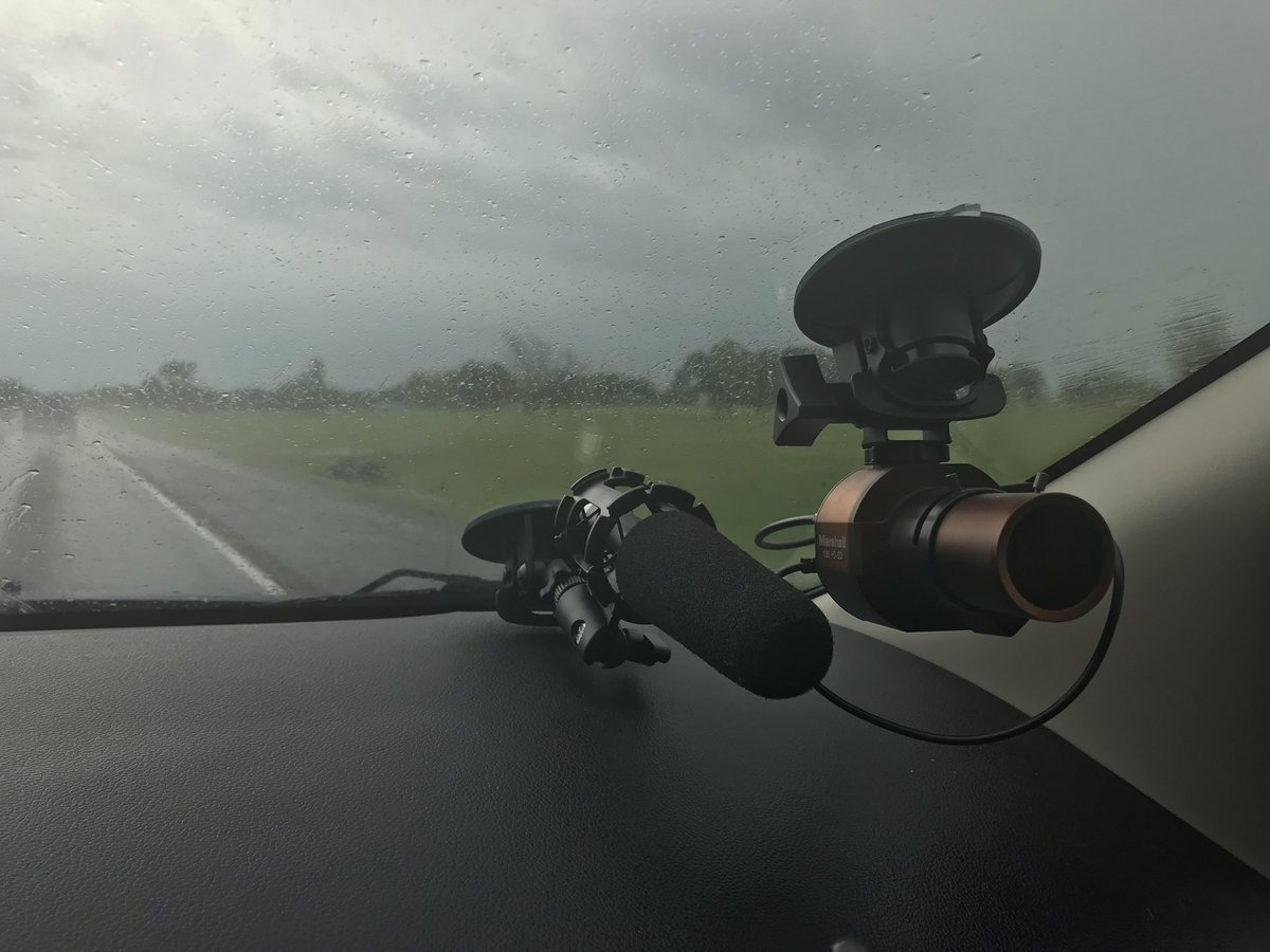 KBTXMax's tweet image. Making a quick stop in Navasota in the #WxEDGE. Some street flooding as you get into town