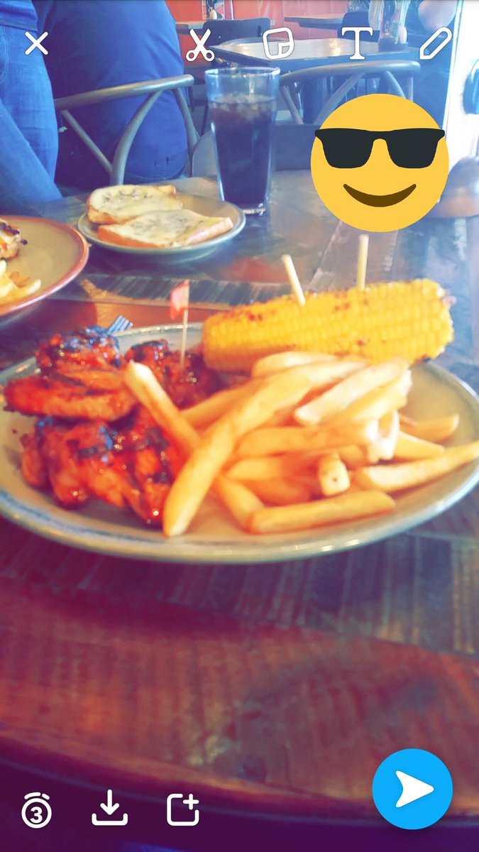 Sam Crow tweet media